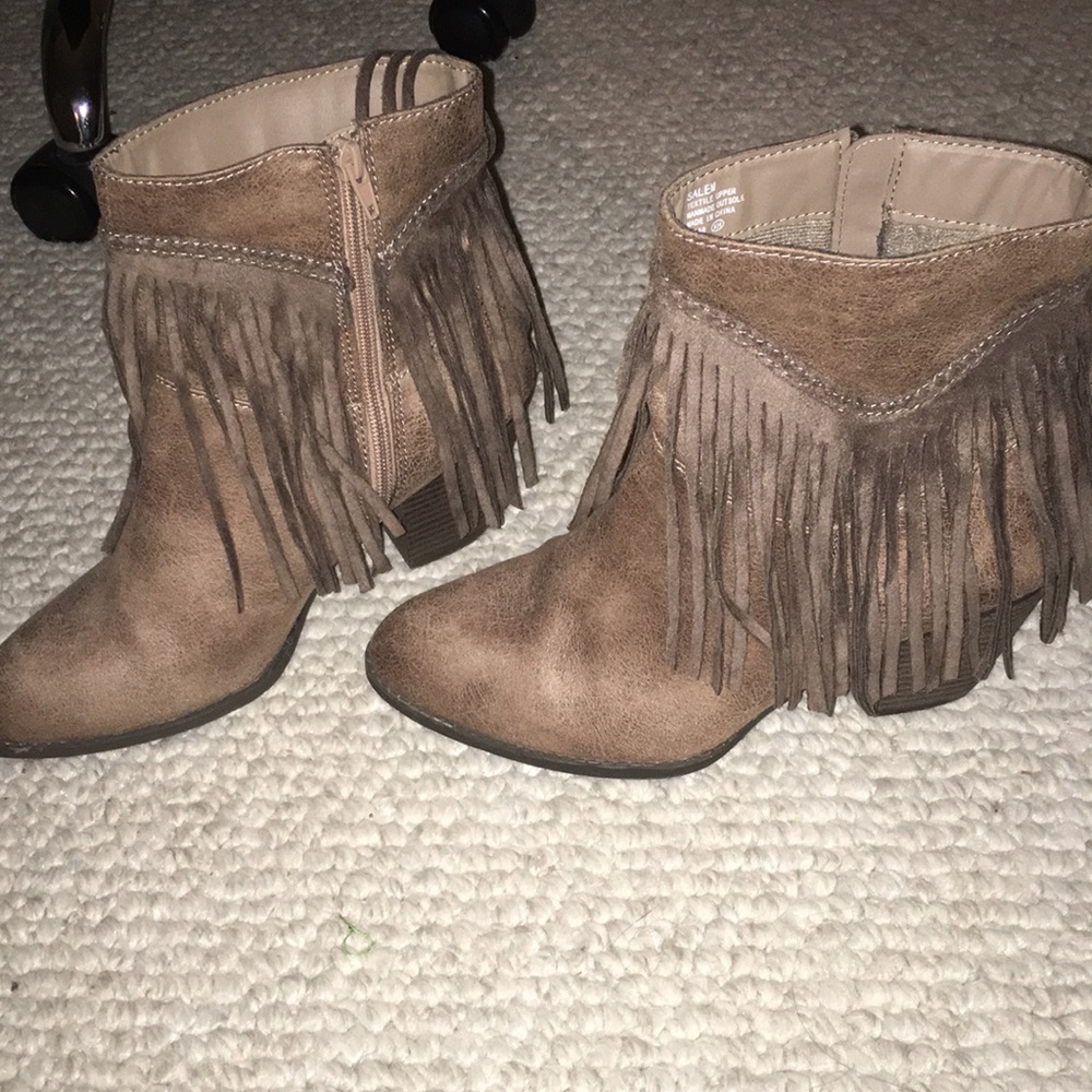 pop heel boots
